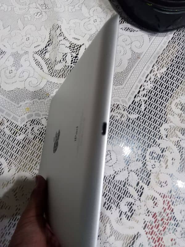 ipad 4 good condition  battery health good 5