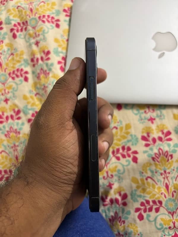 iphone 12 pro 512gb Pta approved 6