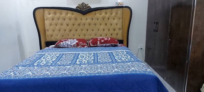 Complete Bed set for sale pure wooden (taali) 2