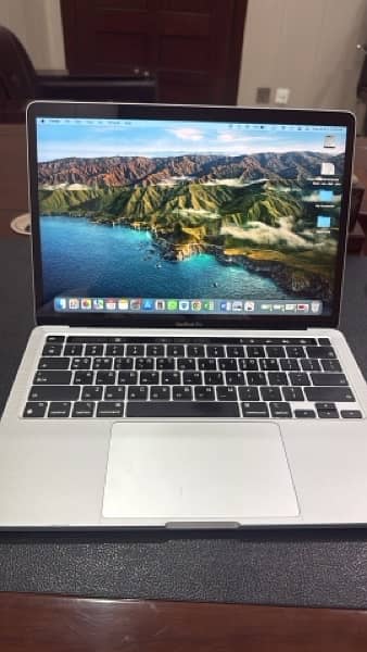 Macbook pro M1 2020 2