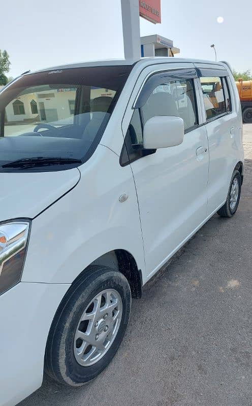 Suzuki Wagon R 2022 16