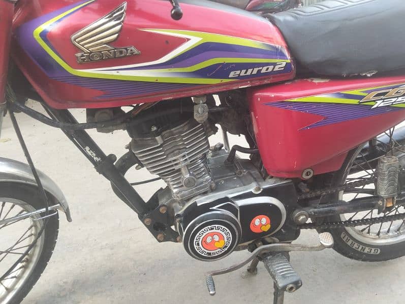 125 condition 8/10  engine bilkul 4