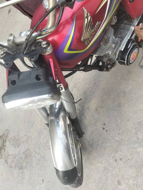 125 condition 8/10  engine bilkul 9