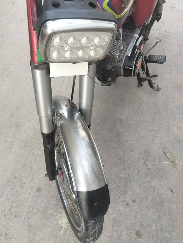 125 condition 8/10  engine bilkul 10