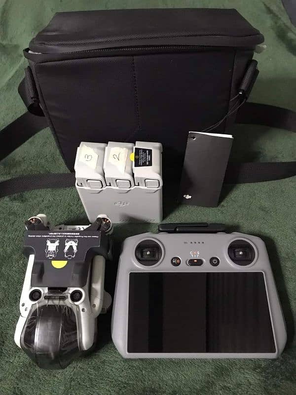 DJI MINI 4 PRO - FLY MORE COMBO  for sale 1