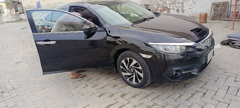 Honda Civic Oriel 2017 3