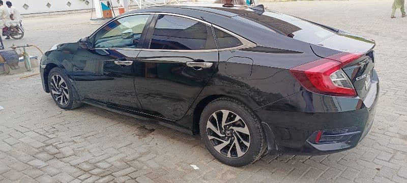 Honda Civic Oriel 2017 4