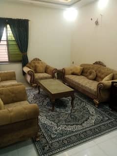 elegant sofa set 3 seat+2+1+1 with 3 tables in good condition