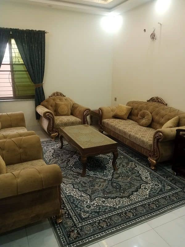 elegant sofa set 3 seat+2+1+1 with 3 tables in good condition 0