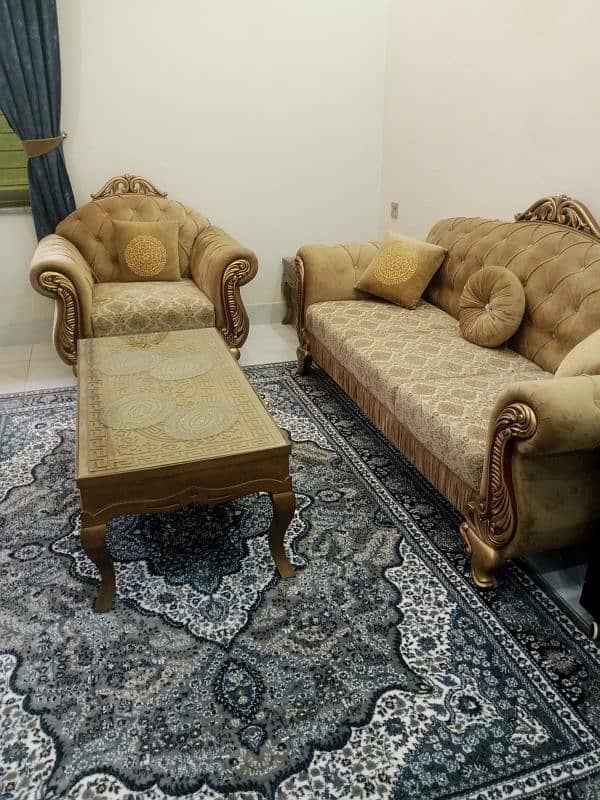 elegant sofa set 3 seat+2+1+1 with 3 tables in good condition 1