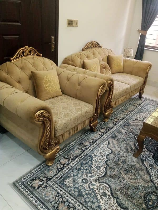 elegant sofa set 3 seat+2+1+1 with 3 tables in good condition 2