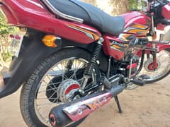 Honda Africa Twin CRF 1000L 2023