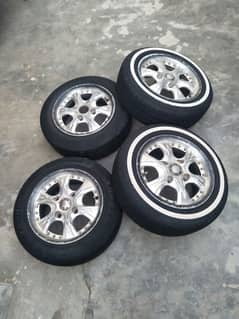 165/65 R 13 Size ,4Rimz+4Tyres,,2Tyre white putti 70*/* 2Tyre old