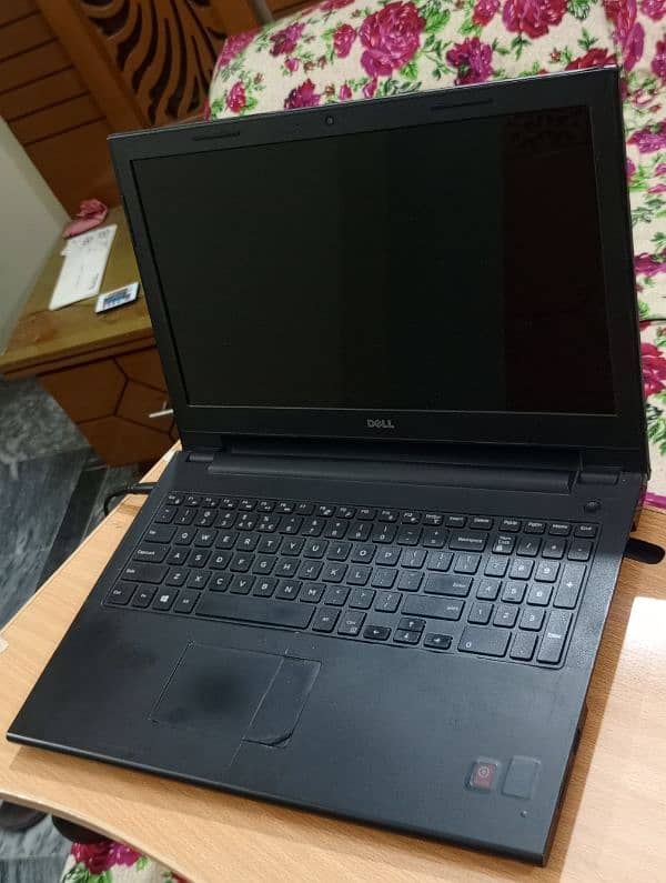 Dell Laptop i3 4th gen 4gb ram 192ssd+500gb hdd 5