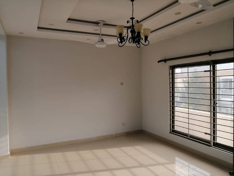 1 Kanal beautiful house upper portion Available for rent in Dha phase 2 Islamabad 2