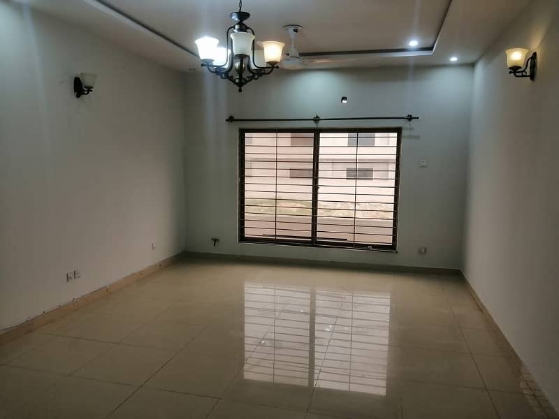 1 Kanal beautiful house upper portion Available for rent in Dha phase 2 Islamabad 5