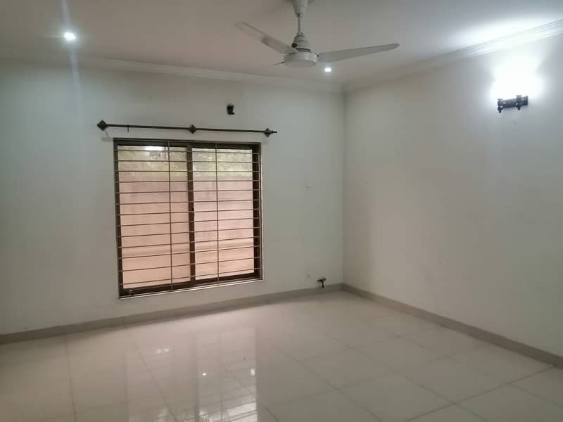 1 Kanal beautiful house Basement Available for rent in Dha phase 2 Islamabad 3