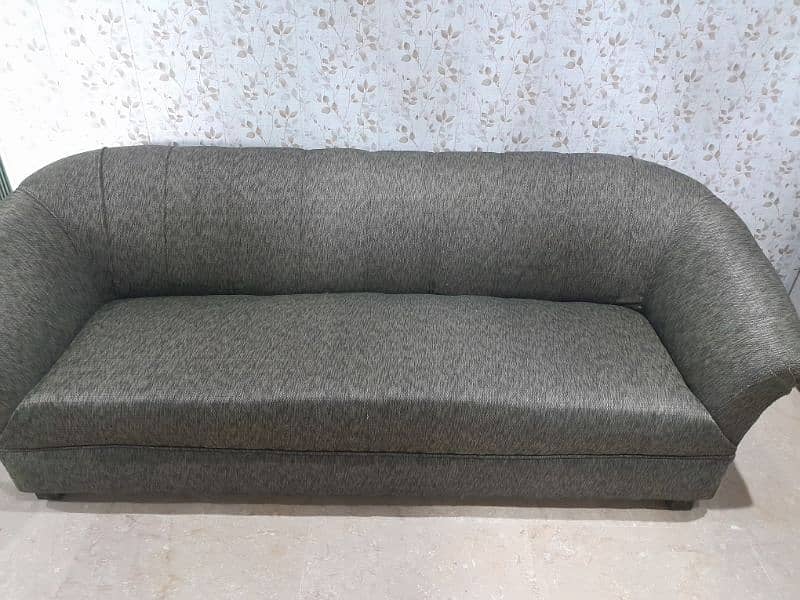 5 seater sofa set in excellent condition 1