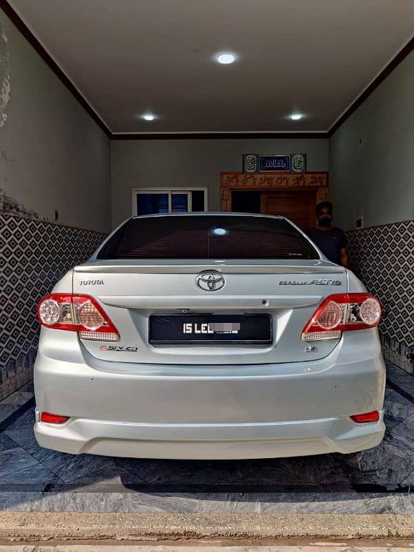 Toyota Corolla Altis 2014 1