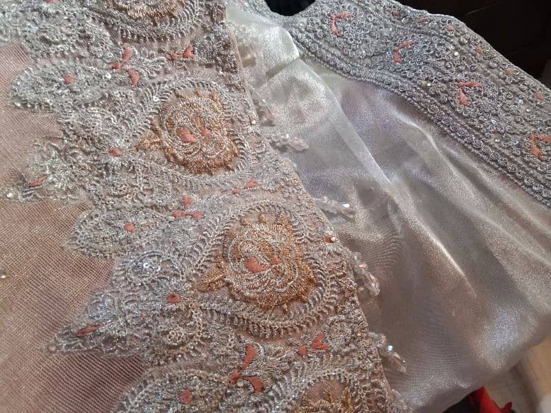 bridal dress on urgent sale 4