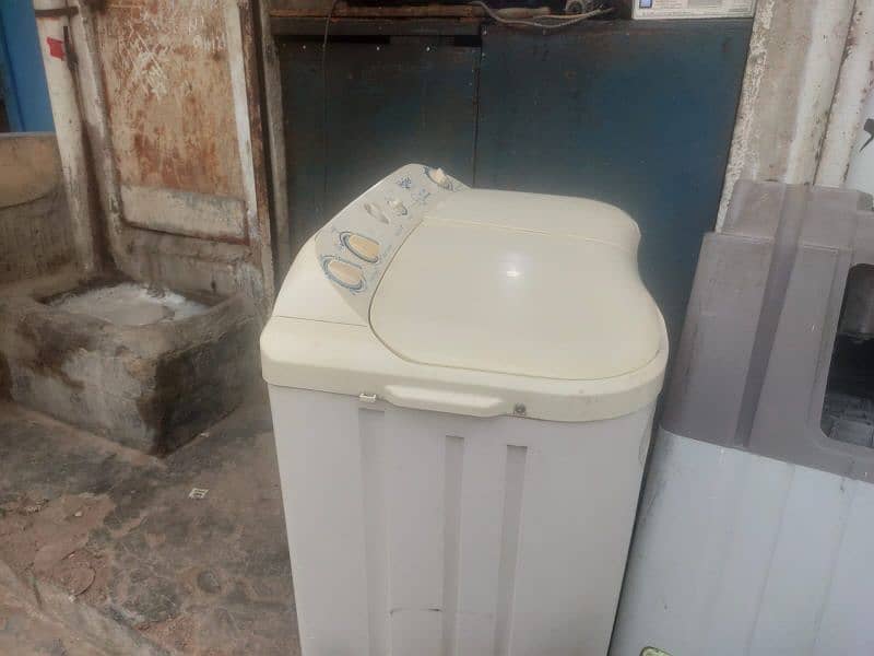 8kg Haier washing machine 3