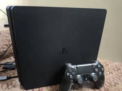 PS4 Slim 1tb HDD Jailbreak with box and games installed