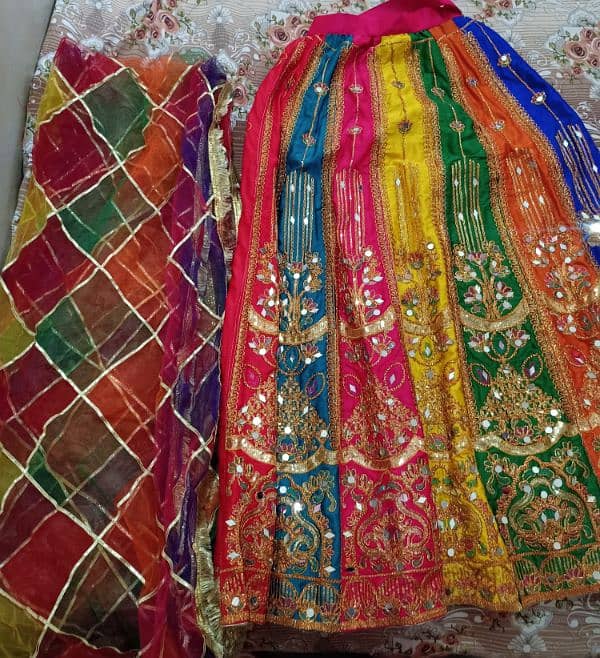 mehndi lehnga 0