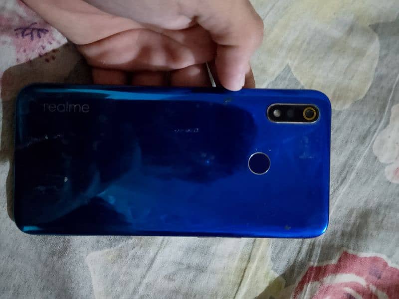 realme 3 0