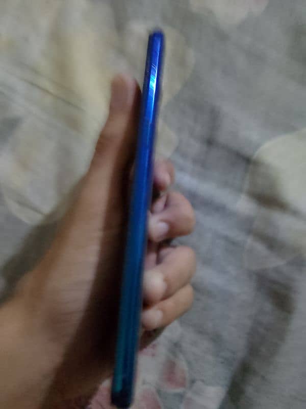 realme 3 3