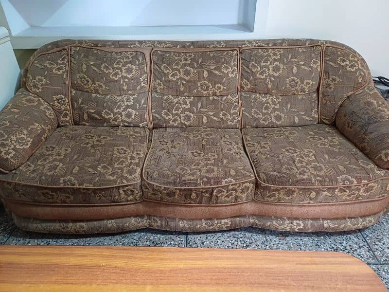 5 seater Sofa For Sale 0