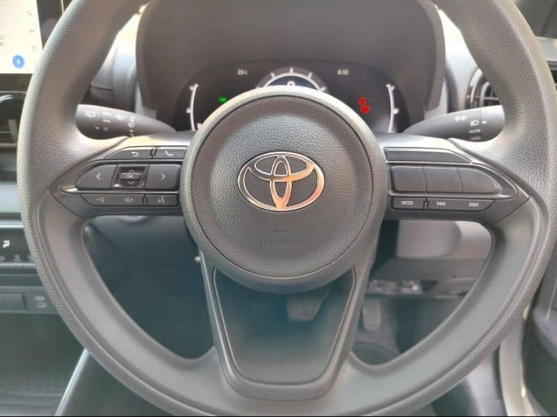 Toyota Yaris 2024 urgent sale 10