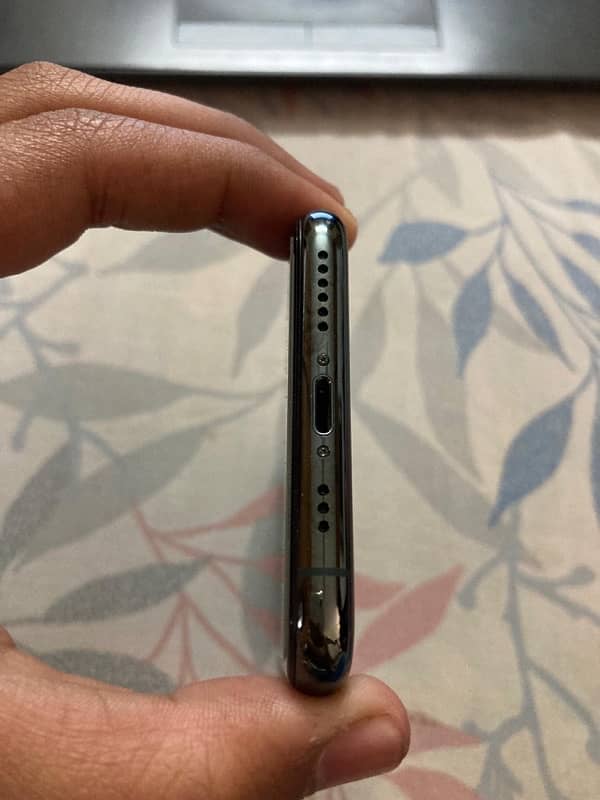 iPhone 11 Pro 64gb non pta JV 4