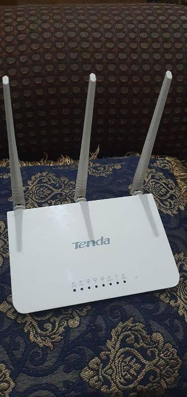 TENDA F3 wireless N300 easy Setup router 8