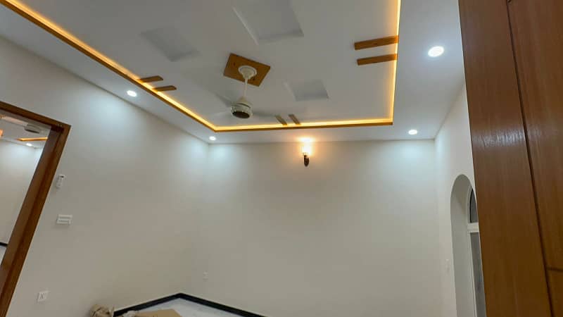 10 Marla Brand New House For Rent In Top City Block D 9