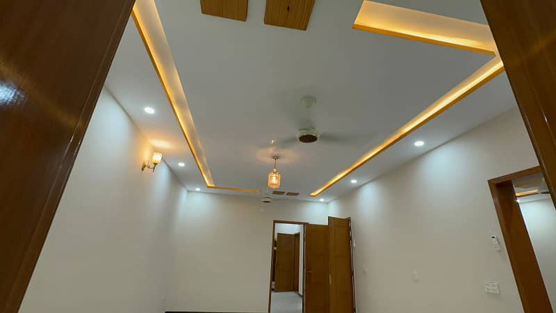 10 Marla Brand New House For Rent In Top City Block D 14