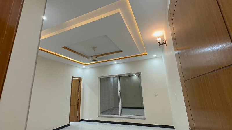 10 Marla Brand New House For Rent In Top City Block D 16