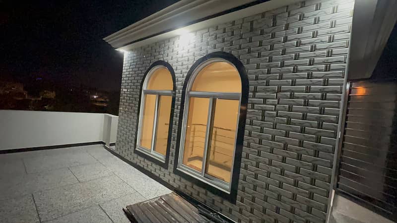 10 Marla Brand New House For Rent In Top City Block D 26