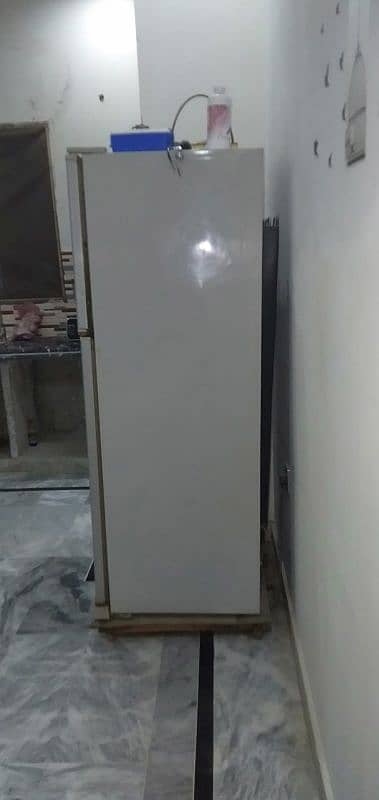 Dawlance Refrigerator for urgent sale 0