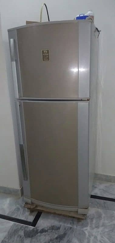 Dawlance Refrigerator for urgent sale 2