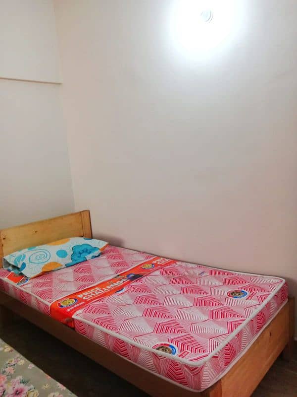 Al-Jannat Girls Hostel Karachi single room available 12