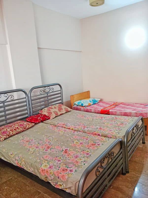 Al-Jannat Girls Hostel Karachi single room available 13