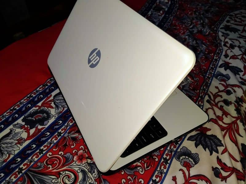 HP i7 5th Generation Laptop with built in Nvidia Graphic Card 4