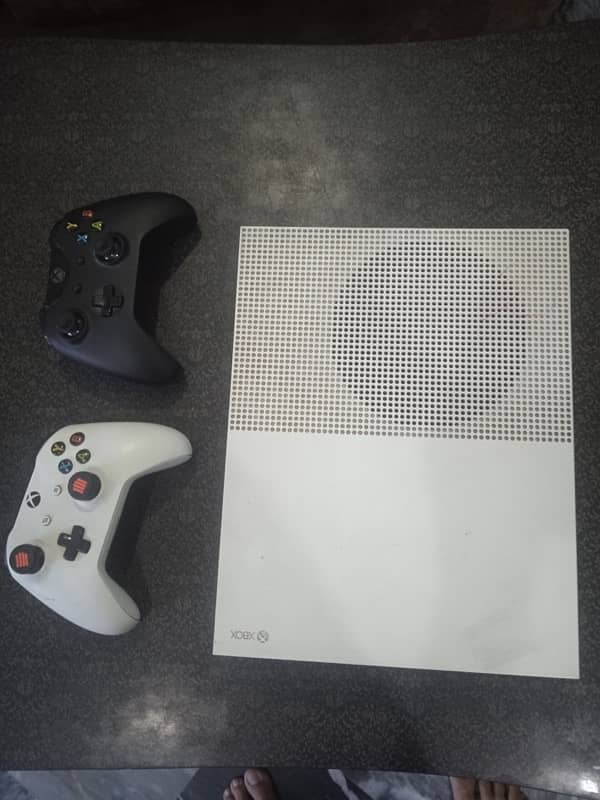 Xbox one S 0