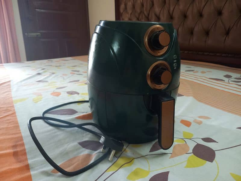 Air fryer for urgent sale purchased from Dubai 0