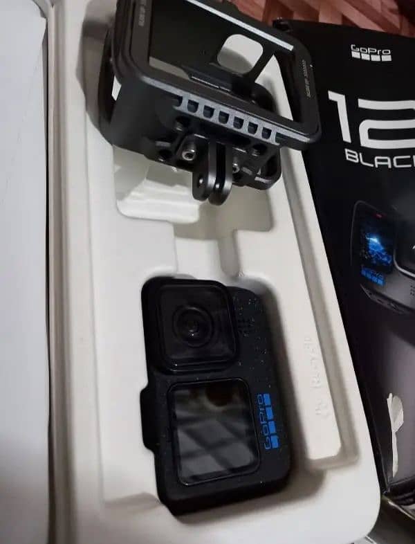 GoPro 12 9