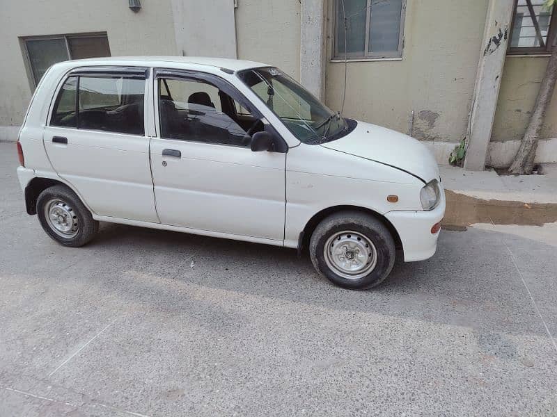 Daihatsu Cuore 2010 6