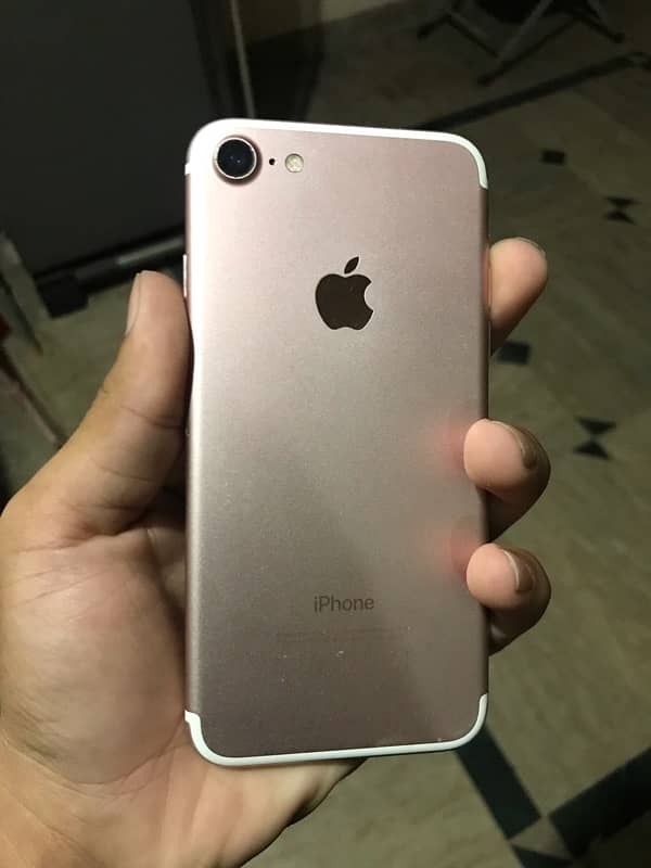 iPhone 7 128gb pta approved 2