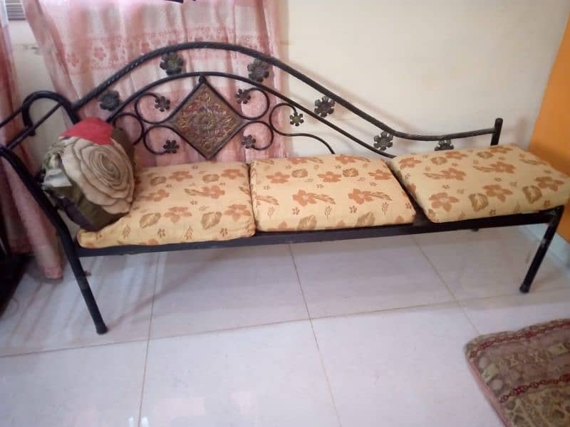 sofa seathi 1