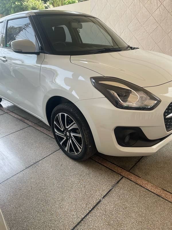 Suzuki Swift GLX CVT 2023 5