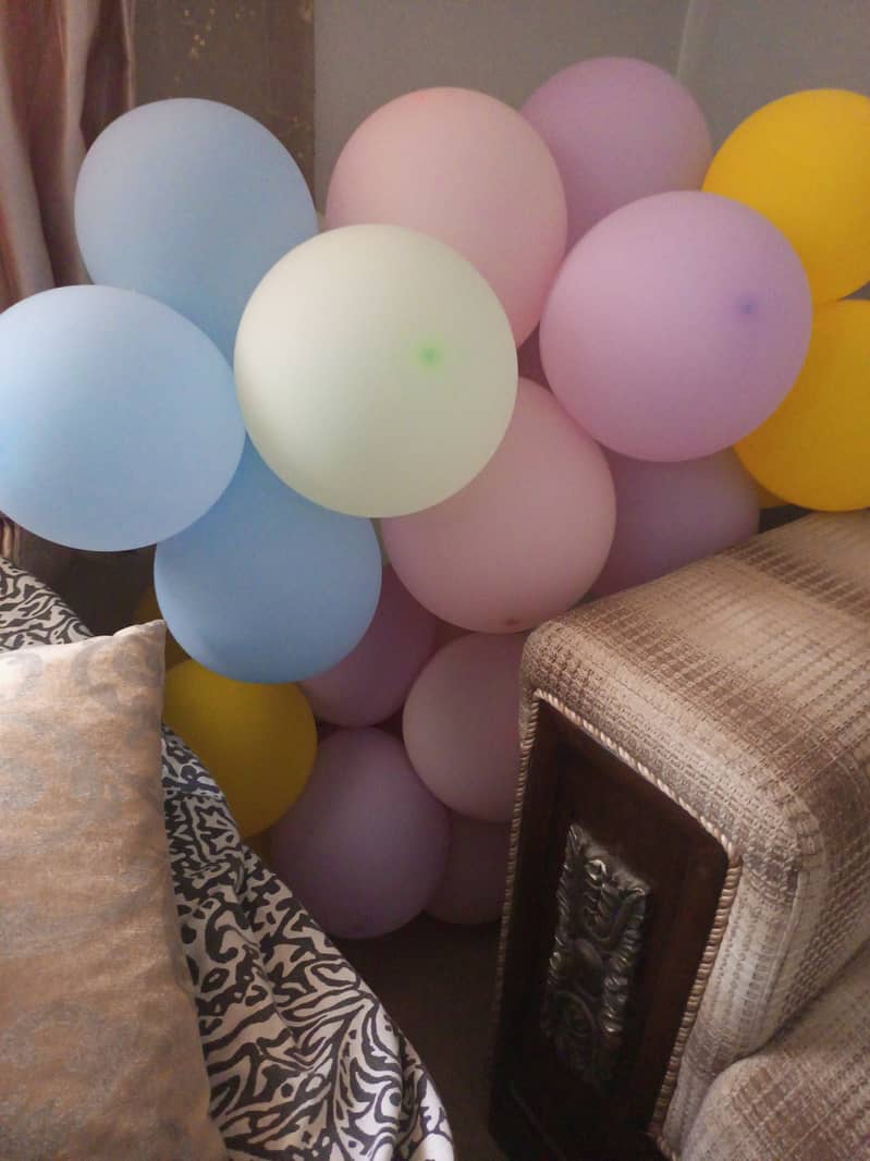 BALLOONS 2